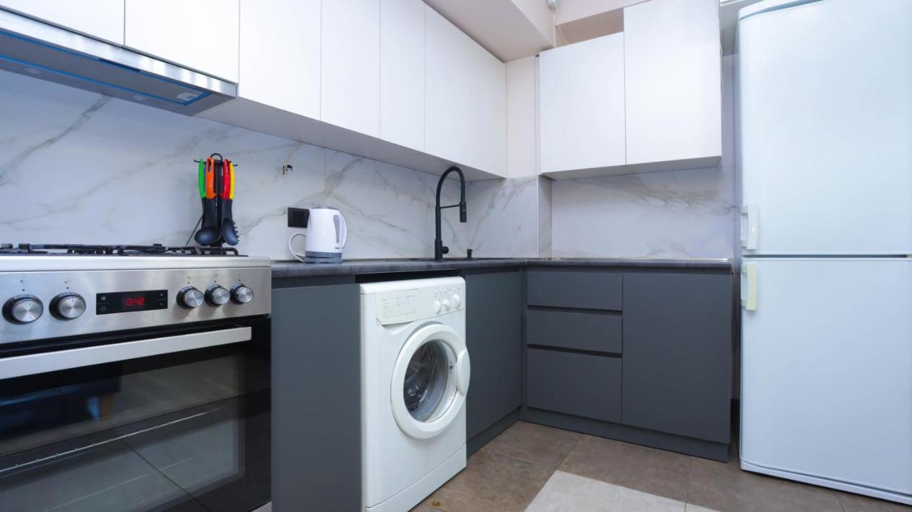 Stay Inn Apartments On Amiryan 15 Yerevan Bagian luar foto
