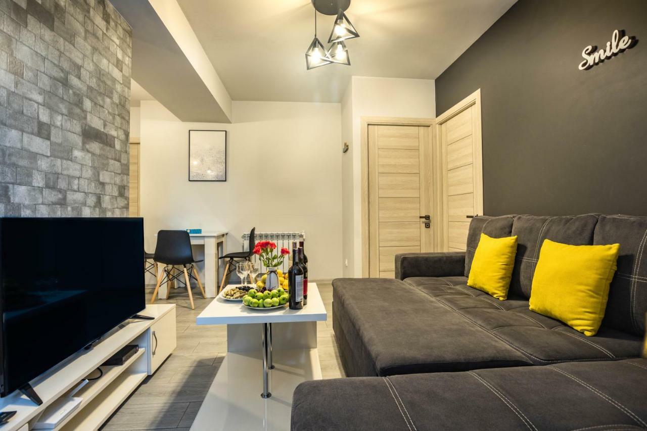 Stay Inn Apartments On Amiryan 15 Yerevan Bagian luar foto
