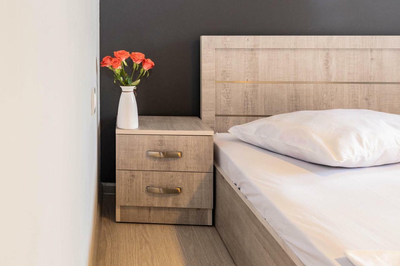 Stay Inn Apartments On Amiryan 15 Yerevan Bagian luar foto